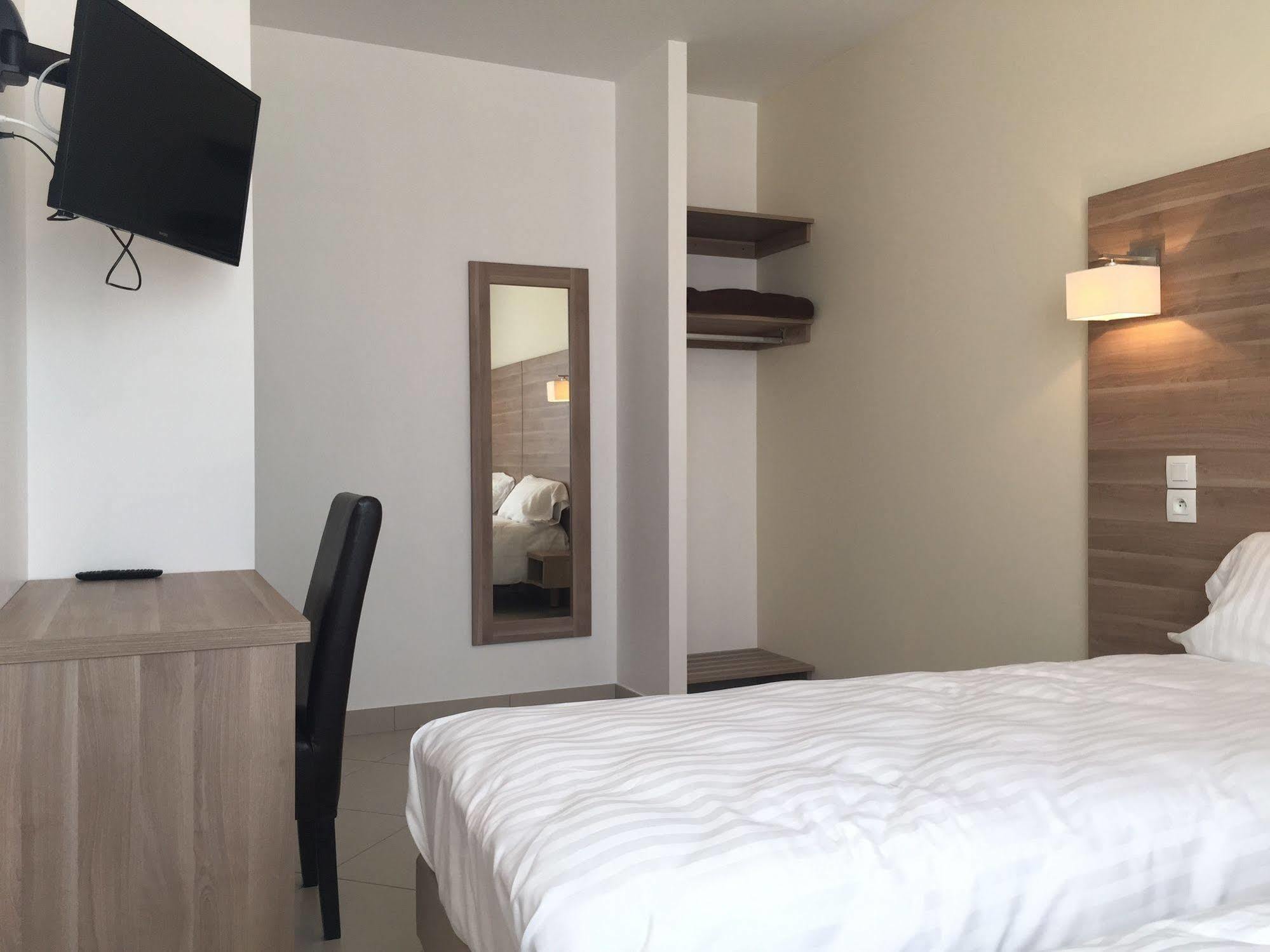 Le Logis Dauphinois 2*